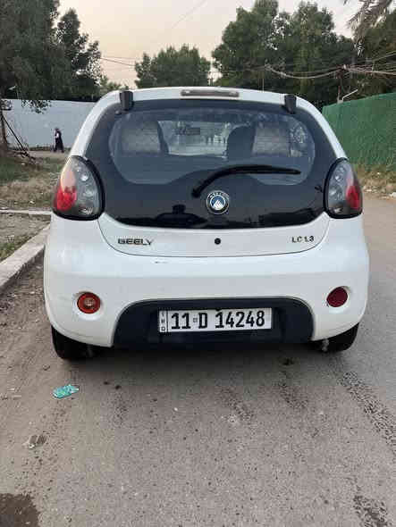 السلام عليكم 

باندا 2013 للبيع السياره جداً نضيفة 
 كير محرك كفالة

  شاشه تحكم 

كاميرا خلفية
تبريد شغال 

مكفولة من الصبغ

السعر 52 وبيها مجال 

العنوان بغداد حي تونس 
***********
