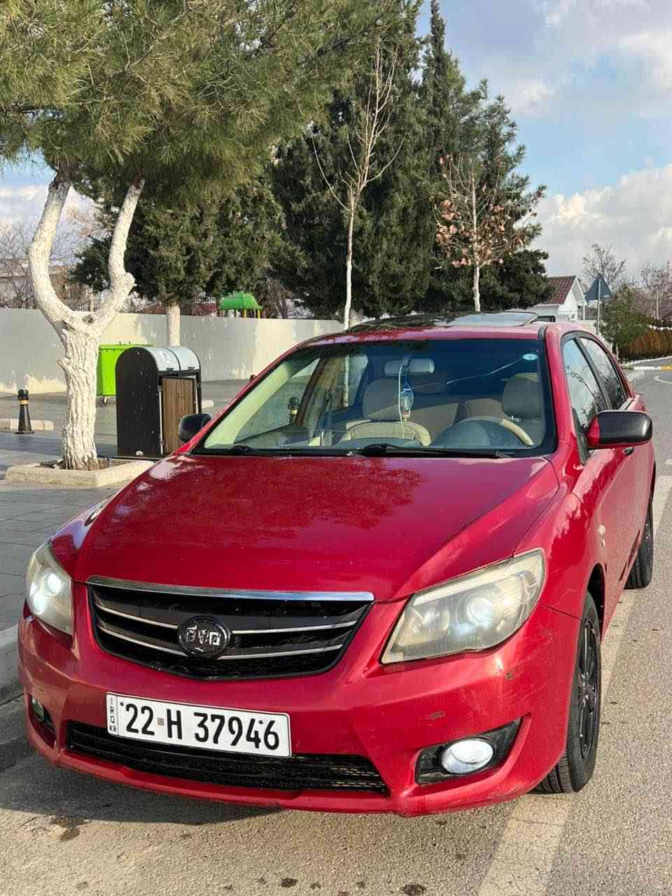 ‏‎BYD f3 
‏‎مۆدێل2014
سەنەوی نویە تاکوو 2030 
گیر عادی  
‏‎کوشین جلد  
‏‎سڵاید 
‏‎حاسە
شاشەئایپادوو کامیرە بیلاد. ..‎
بەصمە و دوودەرگاو سنوق بەصمە 
‏‎سوکان ڤۆلیۆم ئاوێنە کارەبا چوارجام کارەبای 
تەبرید ساردوو گەرم لەگەڵ سویج 
گێڕومەکینەی بەشەرت 
‏‎نمونە لەجوانی 
دووپارچەی سبوغە لای سەکنی چاملخ و دەرکەی پیشەوە 
وە هەردوو شانی سبوغە  بی مەعجوون کەپری بەسەرداکەوتووە …
نرخ :٦٨ و مەجالیکی برایانەی تیدایە  
شوێن : شەقلاوە
***********
‎ …هەموو شتیکی لەسەرە واسئاپ و ڤایبەر أربيل, العراق
