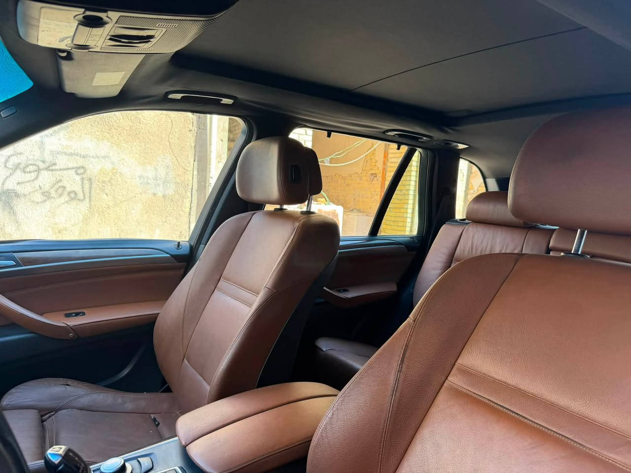 ارخص 🏴‍☠️BMW X5  2008وارد حادثه تبديل فخذه ايمن
مصبوغه حزام ماشيه 51 دبل بانوراما  7 راكب كير ومحرك جدد تبريد 3 قطع ثلج ❄️ دواخل جديده السياره فول صندوق كهرباء ⚡️ كهربائياتها جاهزه مشروع وطني ورقم دولي السونار مرفق
السعر  79 وبيها مجال قليل مكانه بغداد 
للاستفسار ***********

