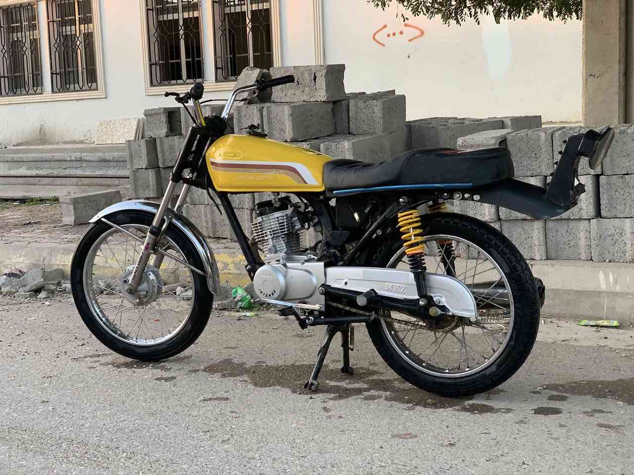 دراجة انتنس للبيع موديل 2025 جديد كله ضفيره هم جديد السعر 425 وبي مجال مكاني خانقين توله فروش
الرقم ***********
