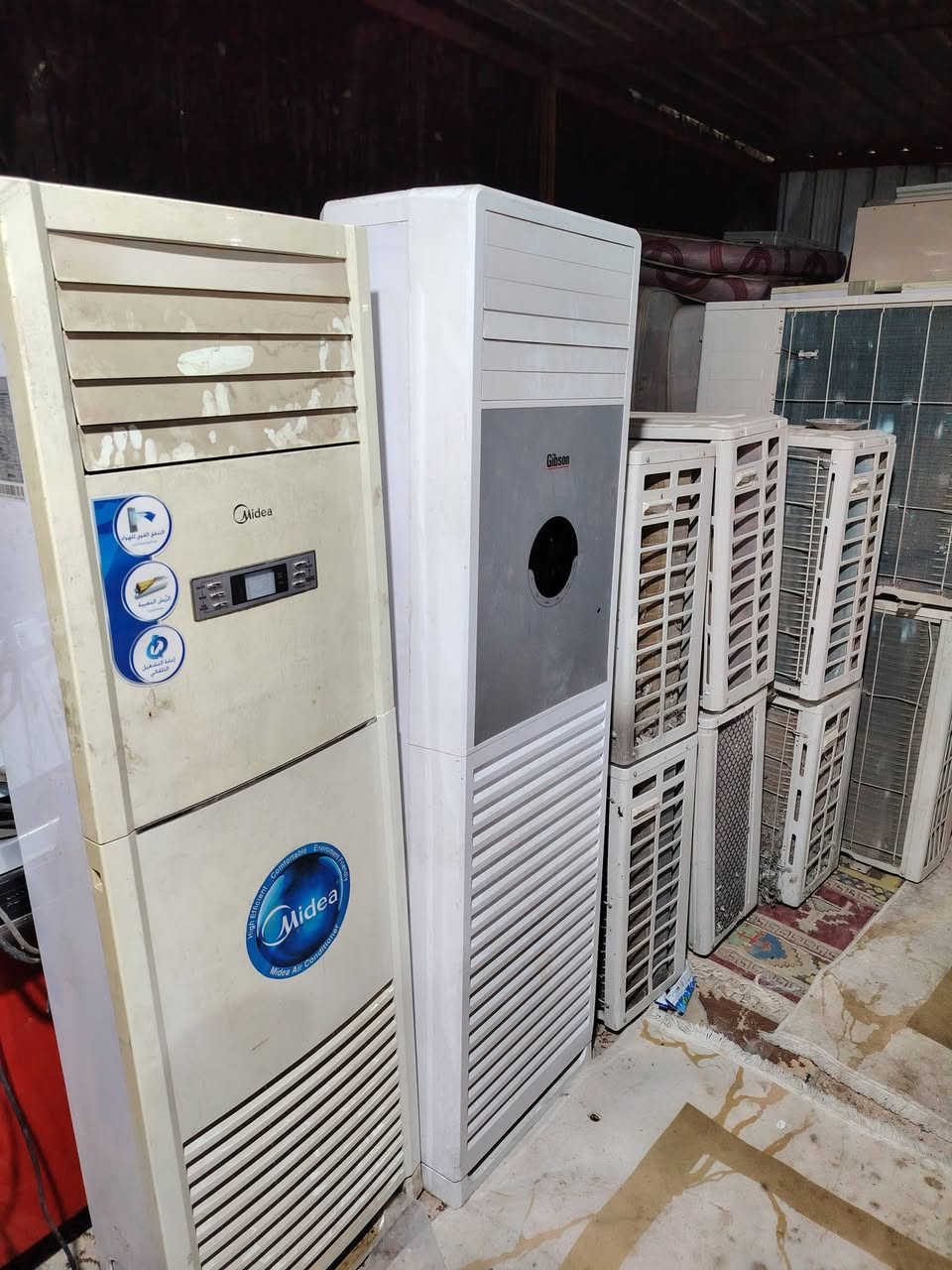 لبيع وشراء الأثاث المستعمل والجديد ومراوس العنوان كاطون مدخل الرازي شارع السايدين قرب المجسر نشتري كافت الأثاث المنزلي ولمكتبي وغرف نوم تركي صاج عراقي للاستفسار هاتف وتس اب ***********
