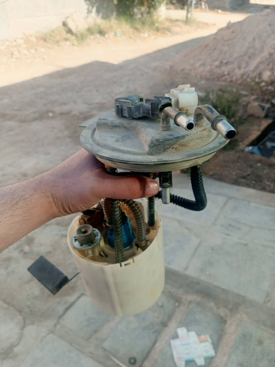 عبوه كامله للبيع شرط الفحص 
***********
