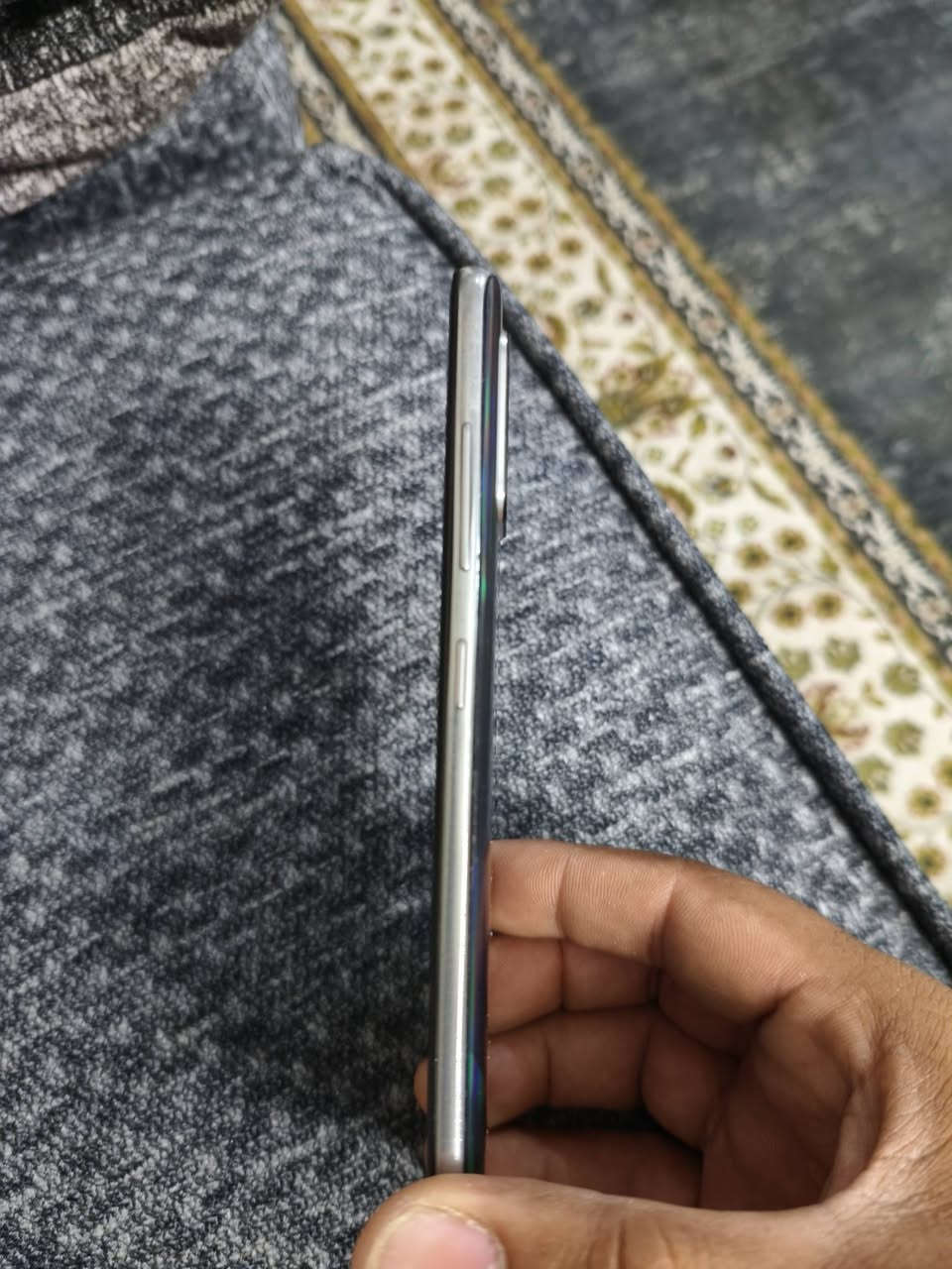 موبايل a71 جهاز نضيف ذاكره ١٢٨ شغال وعل فحص كلشي ما بي مكاني زعفرانيه دور الصحه الثانيه ***********
