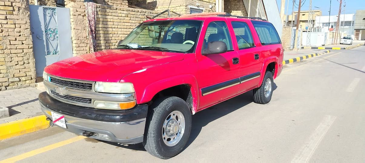 السلام عليكم 
الفنيه شوفر 2004فحل مكينه 6100  كير الف
مال مزاد بيها كتاب تترقم السياره خير من الله مكينه كير اكسل حداديه غرفه كهربأيات كله جديد تخم تاير
سعرها ١٠٥ وبيها مجال
مكان الكوت مركز المدينه
للاستفسار الاتصال على الرقم ( ***********)
