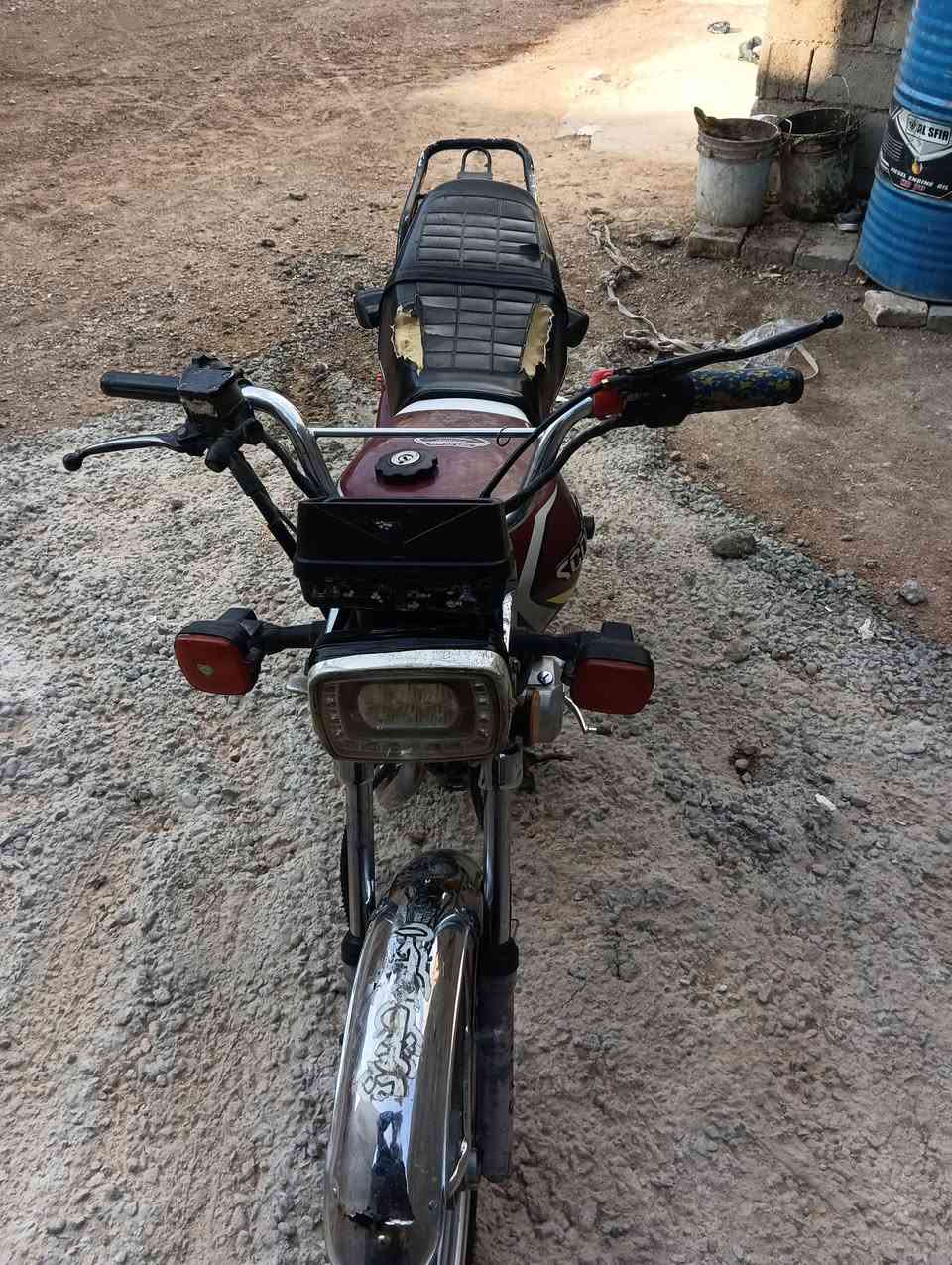 لبيع موطور نضيف موديل 21 منفيس شراي تصال مكاني لرمادي لحوز *********** سعر خاص
