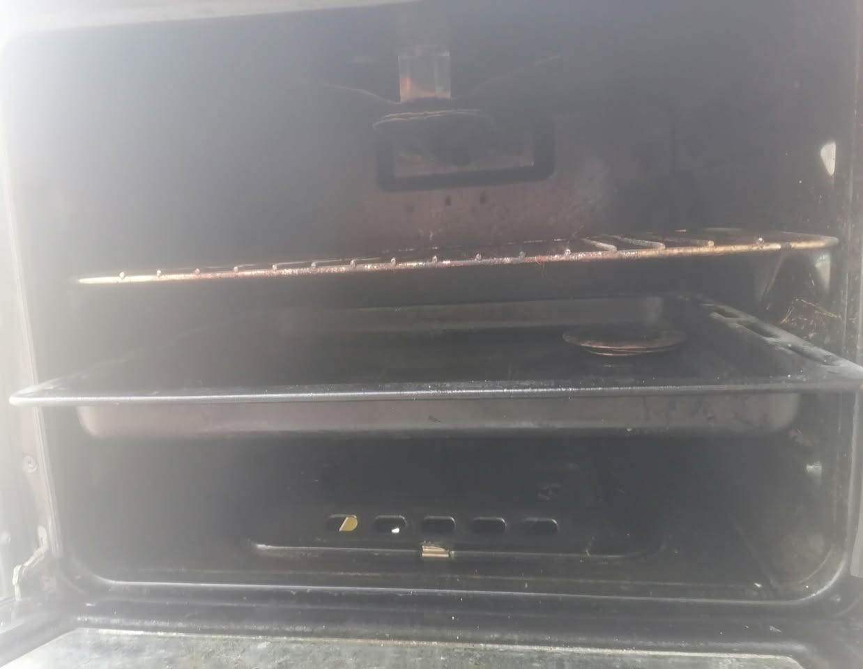 للبيع طباخ 4 عيون
كل العيون شغالات ونارتهن قوية.
الفرن السفلي يشتغل، والفرن العلوي ما يشتغل.
الطباخ نظيف.

السعر: 60 ألف دينار.


**إذا كنت صاحب هذا الإعلان وتريد حذفه لأي سبب، رجاءا أرسل رسالة إلى الدعم الفني**