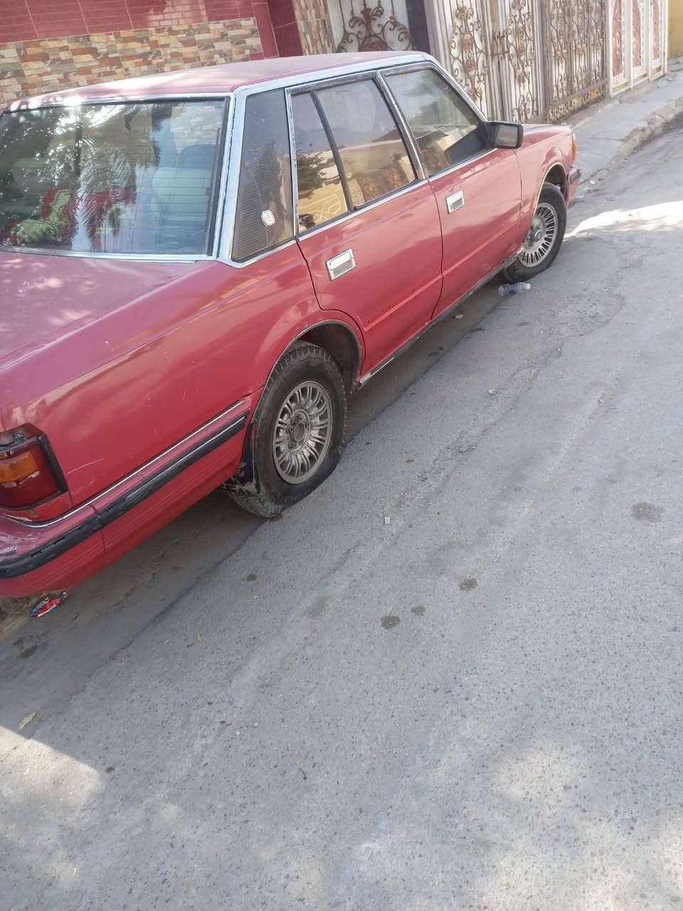 سلام عليكم سوبر موديل 85عضمته سياره بلاديه رقم بغداد نكليزي بسمي مكينه وكير بلاديات مالته شغله سياره وين ماتريد سعر35 تصال استفسار على رقم ***********
