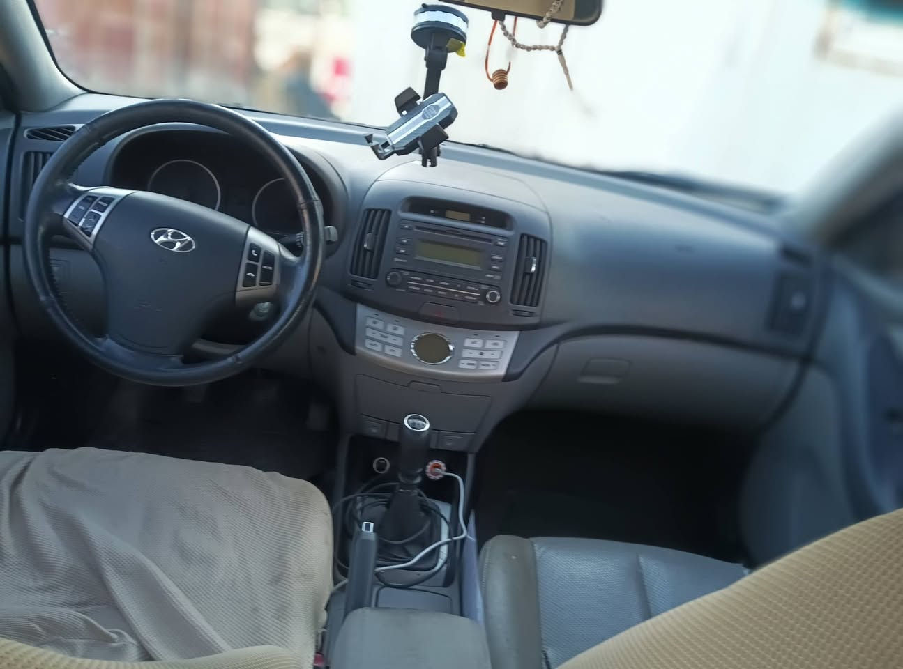 السلام عليكم 
النترا للبيع صابونه 
موديل 2010
لون نيلي ما مشبوه
كير عادي رياضي 
تدفه تبريد
السياره بالحله 
#السعر40
***********
