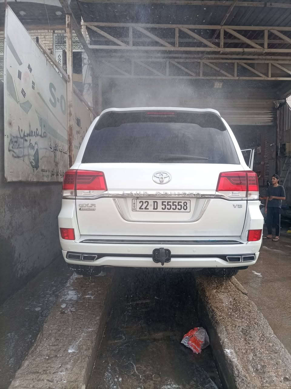 قسلام عليكم لاندي كروز مديل 21سياره جديده ماشيه 84 فول مواصفات سياره بكانه البلديات ***********
