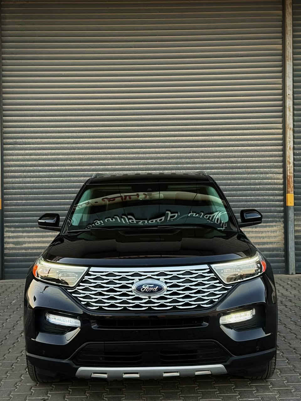 السلام عليكم  
للبيع فقط
‏FORD EXPLORER  LIMITED 
فورد اكسپلورر ليميتد
موديل 2024
دبل اكسل 
- فول رادار سستم امامي جانبي
شاشه كبير 
كيج الكترون
داخل يتغير 7 الوان
كاميرا خلفي امامي 
 حساسات خلفي حساسات امامي
رادار امامي خلفي جانبي رادار 360
اميرجينسي بريك
WIFI,NAVIGATION,GPS,auto strat stop,auto hold
بسمه تشغيل بسمه ابواب 
تشغيل عن بعد
بردات خلفي 
صندق شفت كهرباء
كشنات ميموري خزن
كشنات كهرباء 
كشنات خلفي كهرباء
كشنات ملكي VIP
- كشنات جلد  
 كشنات  تدفه تبريد و هيتر 
ستيرن هيتر
- ويل مكحل حجم  20
- مخارج كزوز ظاهرية 
- شاحن لاسلكي 
 ستة وضعيات قيادة
لايتات ليد و زينون بك لايت ليد
🔥محرك 4 سلندر 2.3 تيربو 
- ماشية 40 الف مايل  
سياره بدون رقم تترقم شمالي فقط.  
ضرر بسيطه طخه بسيط دعامي 
بدون قطره صبغ بدون تعديل بدون تبديل
📍مكان سياره سليماني 
للاتصال والاستفسار اكثر 
*********** 📞
