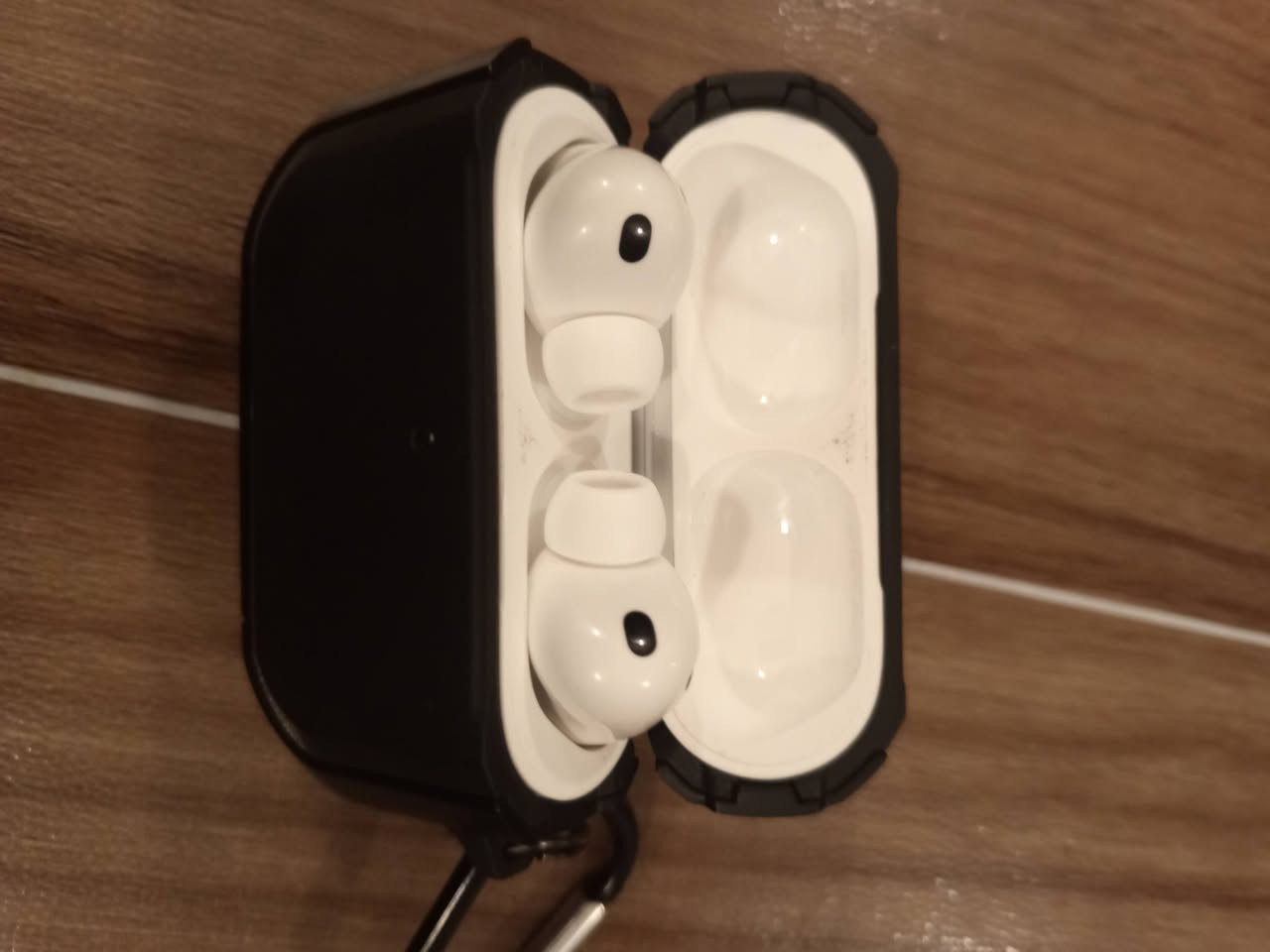 Air pods pro 3
اصليه ضمان ١٢ شهر
اخر اصدار من ابل 
 استخدام قليل جدا 
نضافه ١٠٠٪
مواصفات عزل تام 
قياس نبضات القلب 
وترجمه جميع اللغات 

عنوان بغداد البياع 
السعر ٢٦٠ الف قفل 

***********
