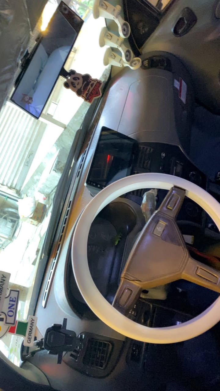 سلام عليكم طيبة للبيع كاملة كبل للشارع جاهزة نقص كمبريسر تبريد سنوية لل٢٧ كالمة سعر ٤٠ وبيهة مجال ***********
