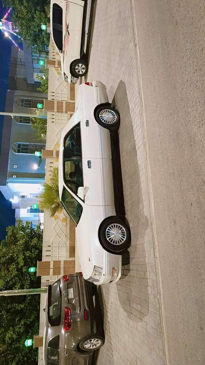 راس الثور فلات سياره جديده موديل 2000مال جناي كفاله عامه من
الضربه والكص والنقل والصبغ مكينه  كير تبريد حداده

 تخم تاير رقم كركوك مدفوعه باقي عل رقم سعرها 90

 وبيها مجال قليل ***********مكان نجف
