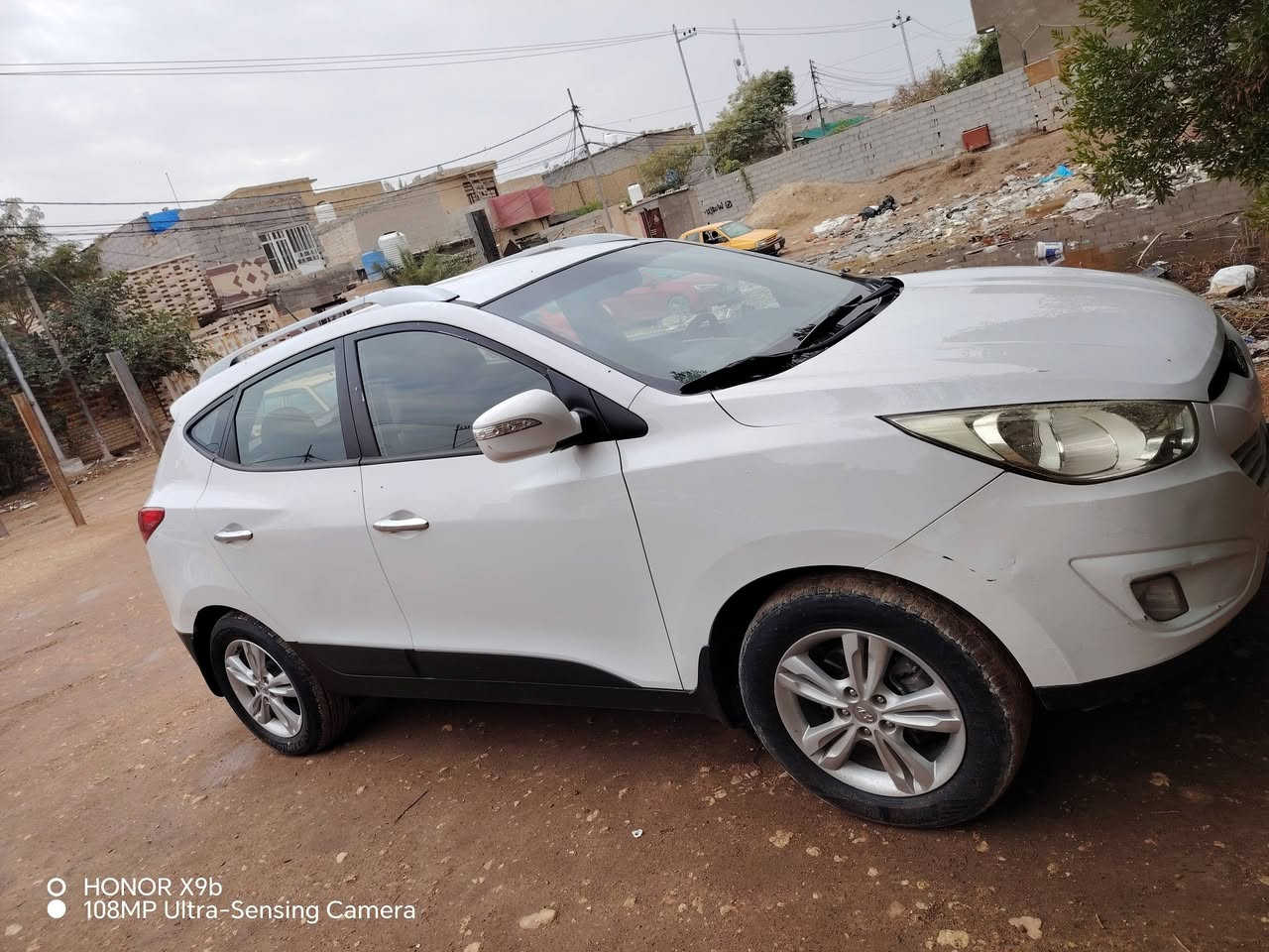 سلام وعليكم البيع توسان خليجي موديل 2013 مكينه 2000دوش بيها جاملغ صبغ بلباب بارد فقط رقم أربيل دوالي السعر 135 وبيهه مجال بسيط شراي مكاني كربلاء اتصال ***********
