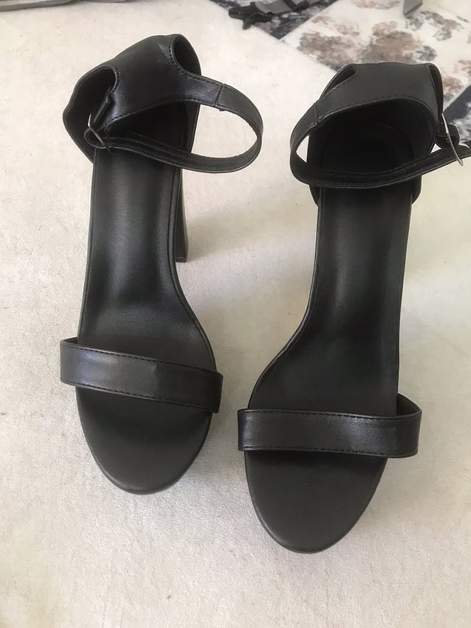 احذية شي ان جديد لاسواد قياسها 41الذهبي 43 القطعه ع 5


**إذا كنت صاحب هذا الإعلان وتريد حذفه لأي سبب، رجاءا أرسل رسالة إلى الدعم الفني**