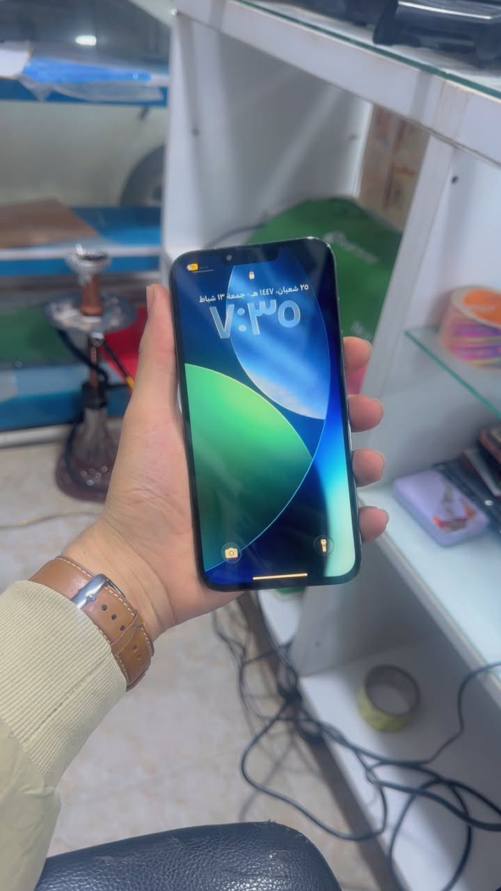 للبيع ايفون 13 برو ماكس مبدل شاشه العادية مو الاصليه وضهر بل ليزر ذاكره 256 بطاريه 77 بلاديه جهاز كله شغال فيس ايدي اي نقص مبي السعر 425 عنواني ديالئ بعقوبه تقاطع القدس للاتصال ***********
