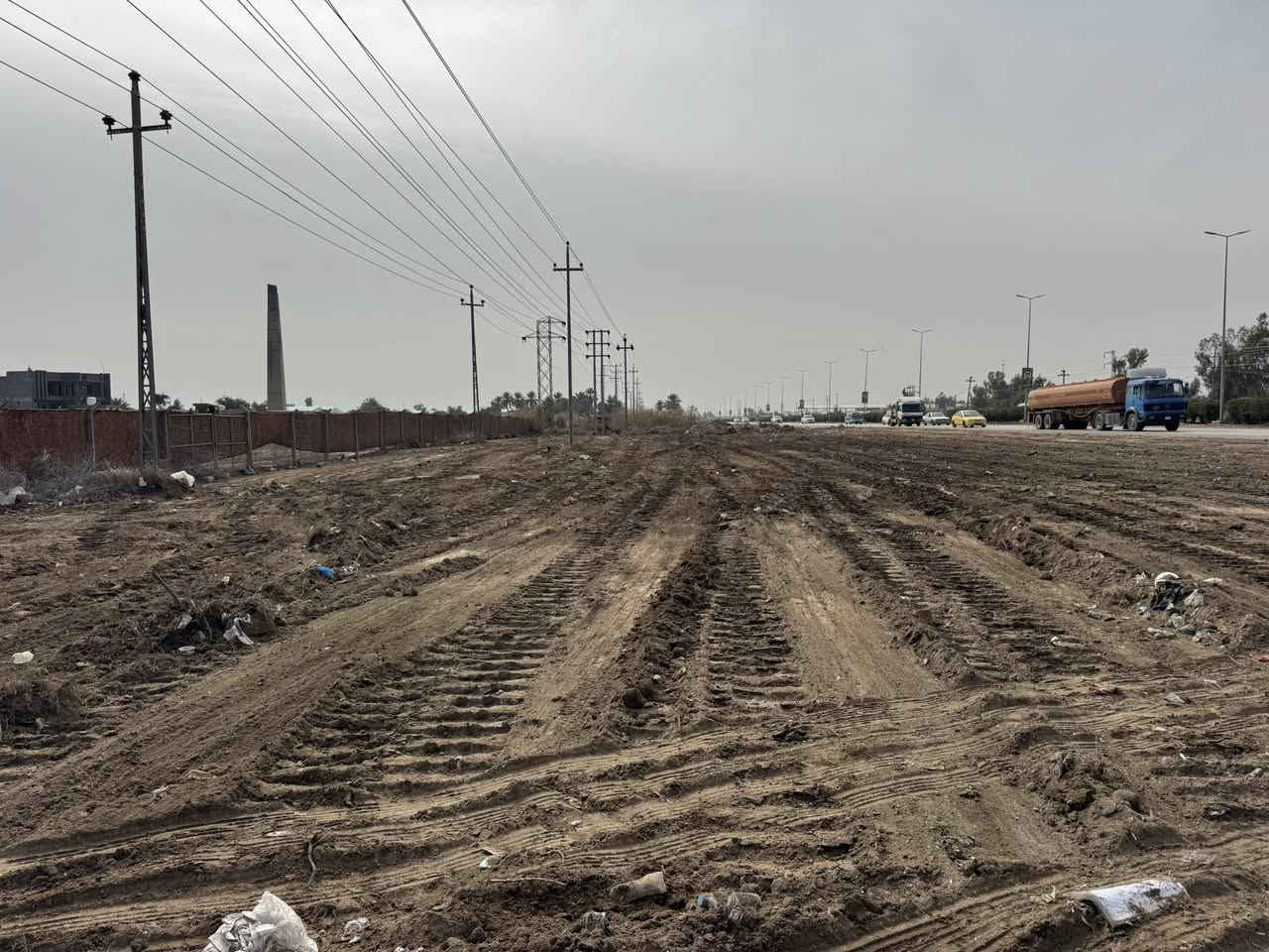 🏡 فرصة مميزة لامتلاك قطعة أرضك الآن
تم بعون الله افتتاح بيع قطع أراضي بمساحات مختلفة
طابو زراعي سند 25 التحويل بأسم المشتري
  
📍 في ناحية الكفل – طريق النجف / الحلة  
تقسيم حسين مارينا 
✔️ موقع حيوي وسهل الوصول  
✔️ مناسب لبناء منزل العمر أو للاستثمار المضمون  
✔️ توفر خدمات قريبة من الموقع  

📲  الحجز والاستفسار 
***********
‭0773 390 9976
