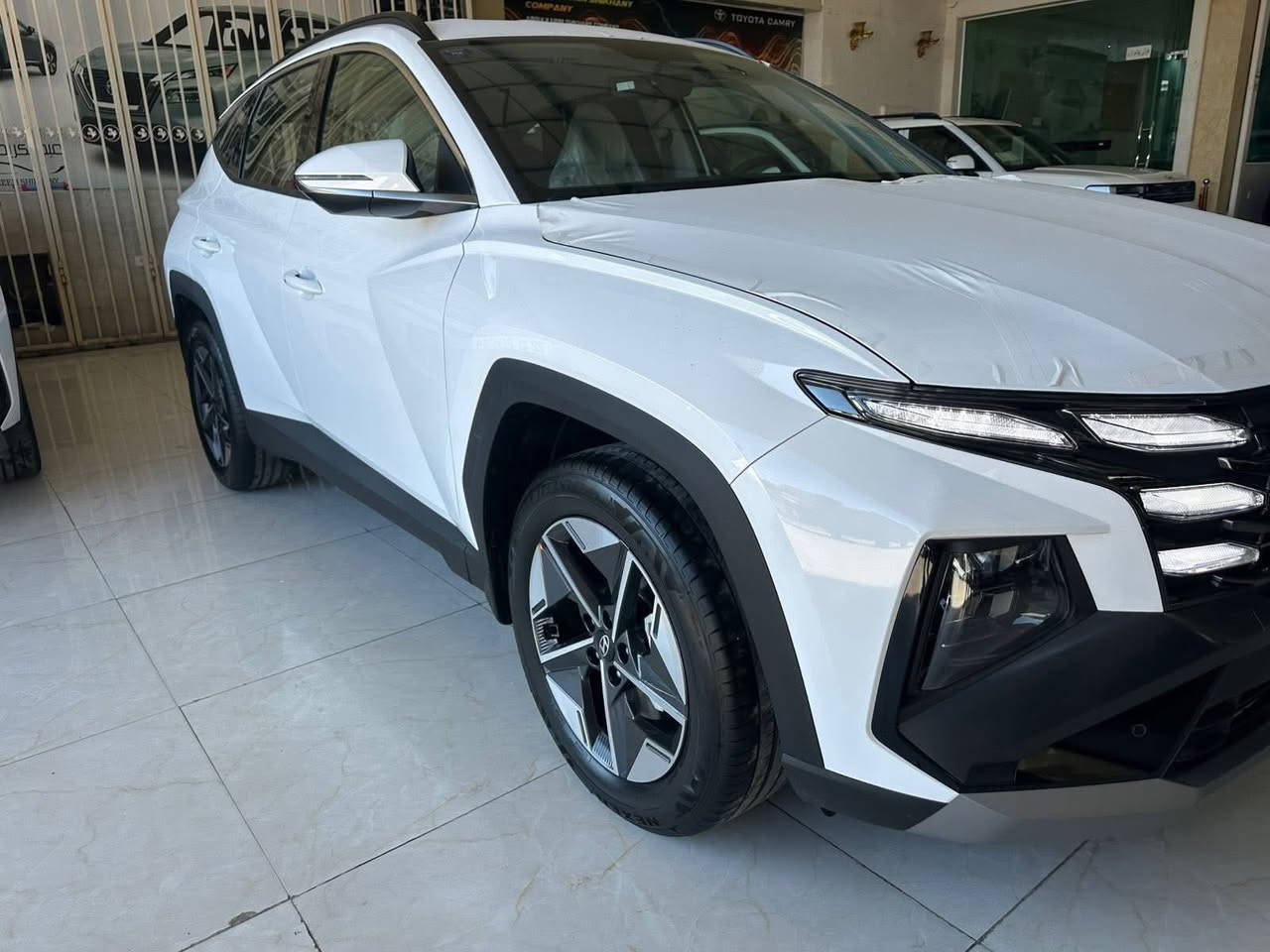 🚘 تم وصول وجبة جديدة 🚘
هونداي توكسان
📅 موديل 2025
✨ زيرو صفر

🔥 عرض خاص لمدة 3 أيام فقط 🔥
💰 أسعار تنافسية

📌 مرقّم وجاهز
📄 رقم أربيل الدولي الجديد
🎁 وكالة + تحويل + عقد مجاناً

🔧 المواصفات:
2 كلر
كشتات جلد تبريد
صندوق كهرباء 
شاحن واير ليس
ويل 19
• شاشة
• كاميرا
• كشنات كهرباء
• بردات
• كير 2000
• ناقل حركة AT – 6 سرعات
• حساسات أمامية وخلفية
• لايت LED
• تحكم ستيران جهتين + أوامر صوتية
• مرايا شفط
• بصمة
• تشغيل عن بُعد

المكان: بغداد – الكرادة

📞 للاستفسار ***********
ابو سجاد و شكرا لادارة الموقع
