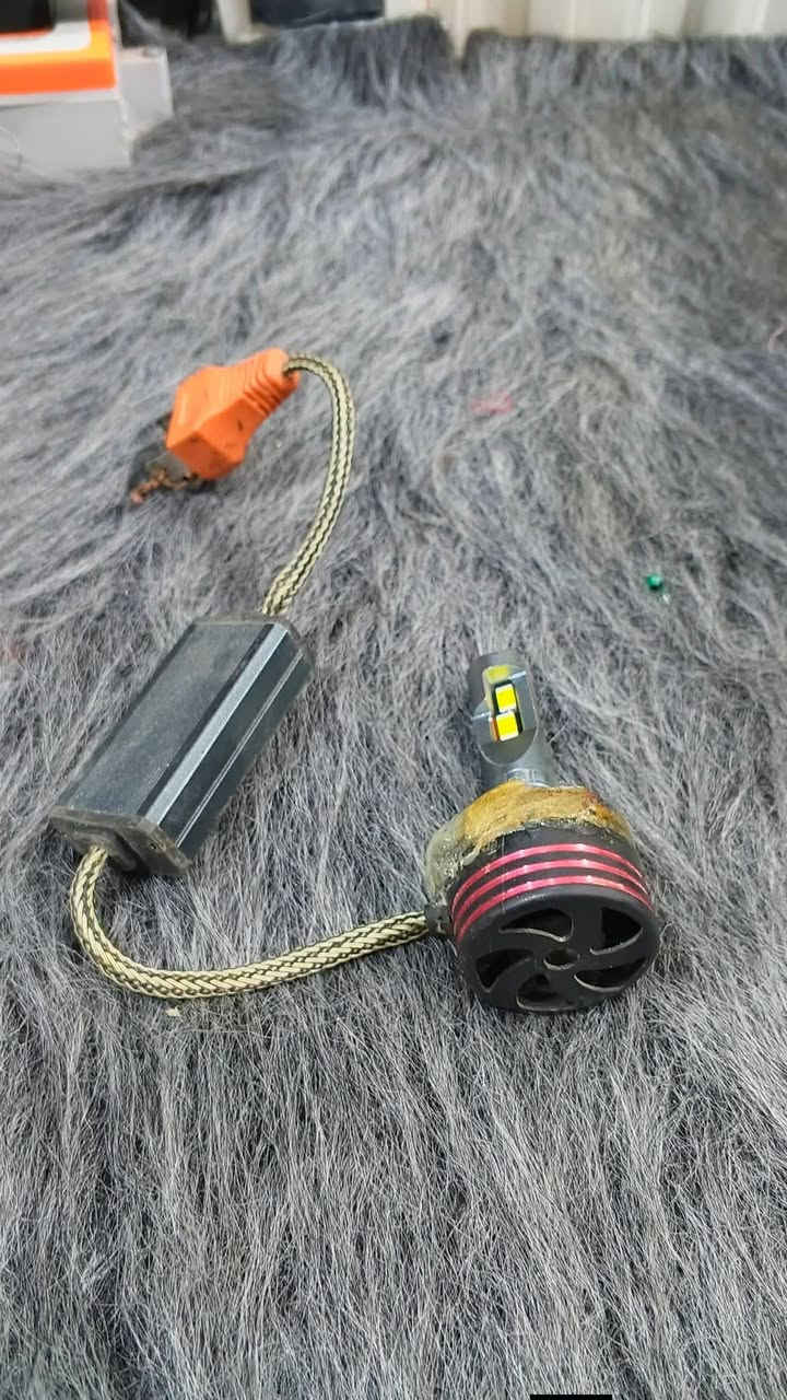 غراض للبيع كله شغاله 

كزوز رياضي فقط كاص البوريه وماخذه

جوزه شغاله 

لايت زنون عالي وناصي شغال

راجز مال تفصيخ اثنين

كابريته 

غراض تفصيخ


**إذا كنت صاحب هذا الإعلان وتريد حذفه لأي سبب، رجاءا أرسل رسالة إلى الدعم الفني**