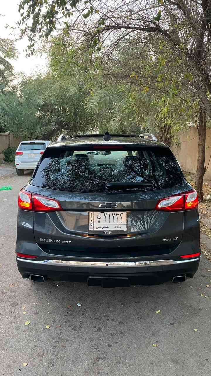 سلام عليكم شوفرليت ايكونكس مديل 2018 البيع. السعر 135
فول اعلى فئه بالكونكس 1/1 بريمير
مكينه 2.000تيربو مجفته جديده 
كير 9نمر كرتون 
حداديه 80%
حساسات تشغيل عن بعد كامره شاشه وبيهه بعد اهواي 
بنوراما
موصفات
تبريد ثلج  قطعتين تبريد 
جنطه كهربائ كشنات جلد تدفئه بيهن  سياره دواخل كلش انضاف كتلوكات الشركه موجودة 
صور السونار موجودة  بسيط
مكان السياره كربلاء رقم ***********  
السعر 135
