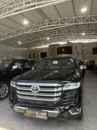نحن اسره وكادر معرض المهره لتجاره السيارات الحديثه 🚙 نقدم لكم ارقى تحي...