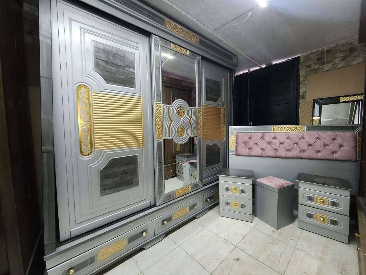 من👑 معرضنااااا😎 بس لمدة،24 ساعة
⬇️غرفة نوم كاملة مع فرشة هدددية🎁🎁0968277037
🔥#فقط 💯
🎁🤩غرفة النوم الأكثر طلبا
👈👈#وجيبا أأأذااا فيك_تجيبا
👈بس بدك تقلدنا #قلدنا صح
❤️الغرفة مؤلفة من 
✅ خزانة  صف دروج خشب كبس #عالشوح اجرين زان عرض240 غماقة خارجية60 سم_ وغماقة داخليه55سم
✅تخت مجوز #صندوق160×200
✅ كمدينة عدد2
✅ بيرو 4دروج +كرسي
🚚 يوجد توصيل لباب البيت


**إذا كنت صاحب هذا الإعلان وتريد حذفه لأي سبب، رجاءا أرسل رسالة إلى الدعم الفني**