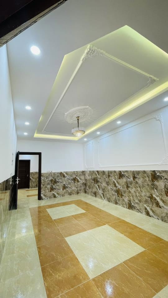 🔸سند طابو يتسجل بإسم اي عراقي
📍أربيل-بيت للبيع حي قربوو  قرب سايدين لاوان

➖مساحة 125M 
يتكون⤵️
➖1 غرف نوم 
➖استقبال-صاله-مطبخ-مجموعه صحيات-كراج
________________________
***********
***********
