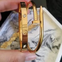 سوارات فخمة • سيت قطعتين • ذهبي