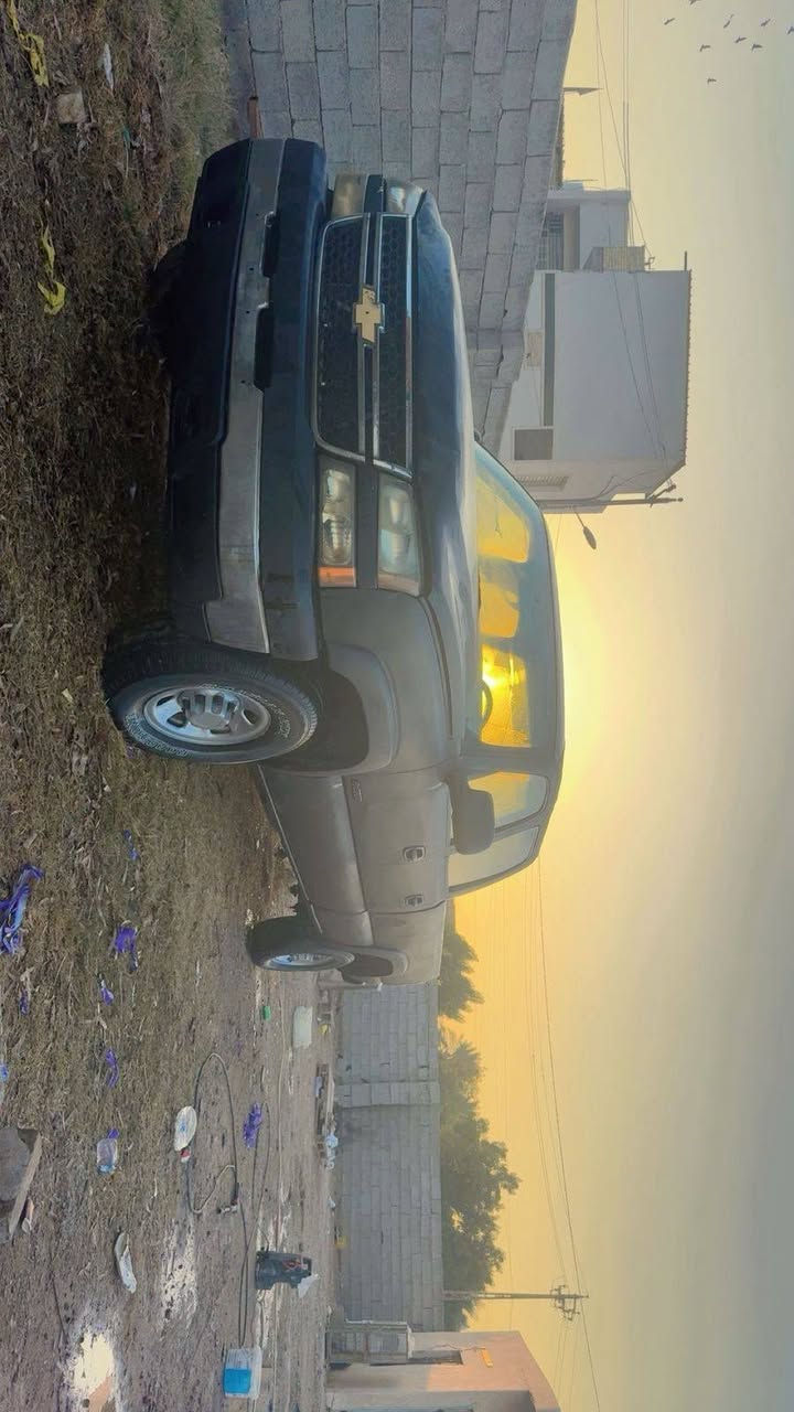 السلام عليكم للبيع 2006 مزاد وزاره الداخليه سياره جاهزه وشغاله***********
