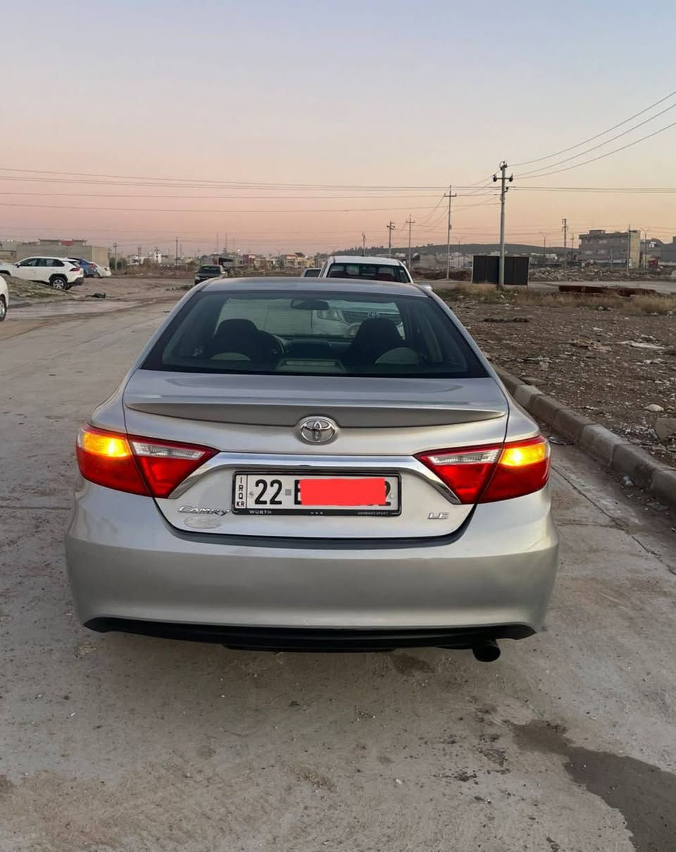 تویوتا کامري موديل 2017 LE للبيع فقط ،
سياره ضررها جانبي بجم وخلف كبس بدون دواخل ،
4 قطع بي صبغ ، محرك ،كير ، حداديه طخم كلها شرط ،
رقم جدید و سنويه منتهيه سنة  2024 تحویل ب شرط ،
السعر :-  128 $ وبیها مجال عنوان بردرش بین عقرە و موصل ،
 ،،،،،،،،،،،،،،،،،،، *********** ،،،،،،،،،، واتساب + فایبر ،،،،،،،،،،،،،
