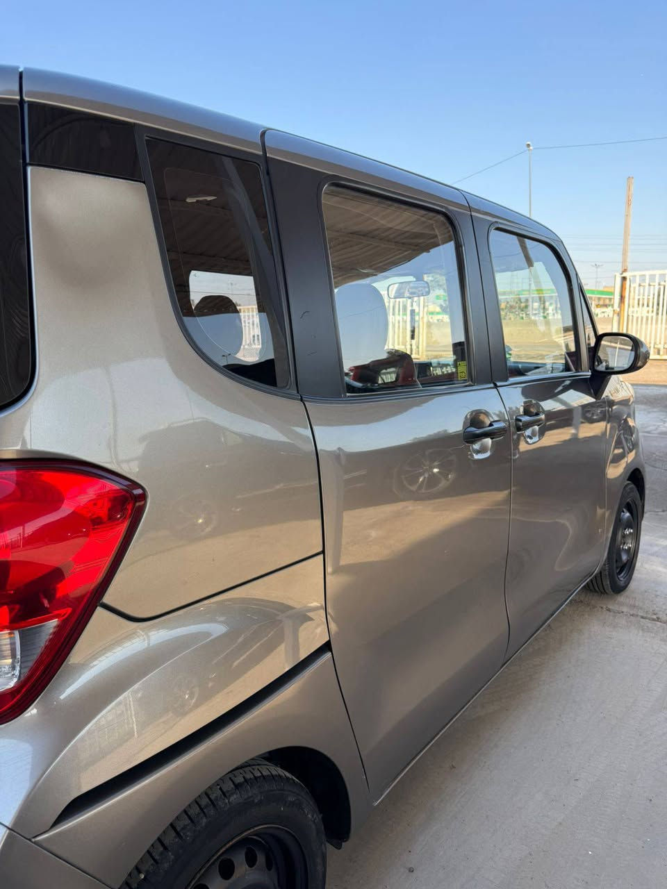 السلام عليكم للبيع كيا راي 2020 ثرار بنيد صبق السياره حلوه رقم شمالي اربيل 4 سلنير 5راكب ماشيه 59 الف حقيقي المكان بغداد الراشديه السعر 90 وبيها مجال الاستفسار عل رقم الهاتف ***********
