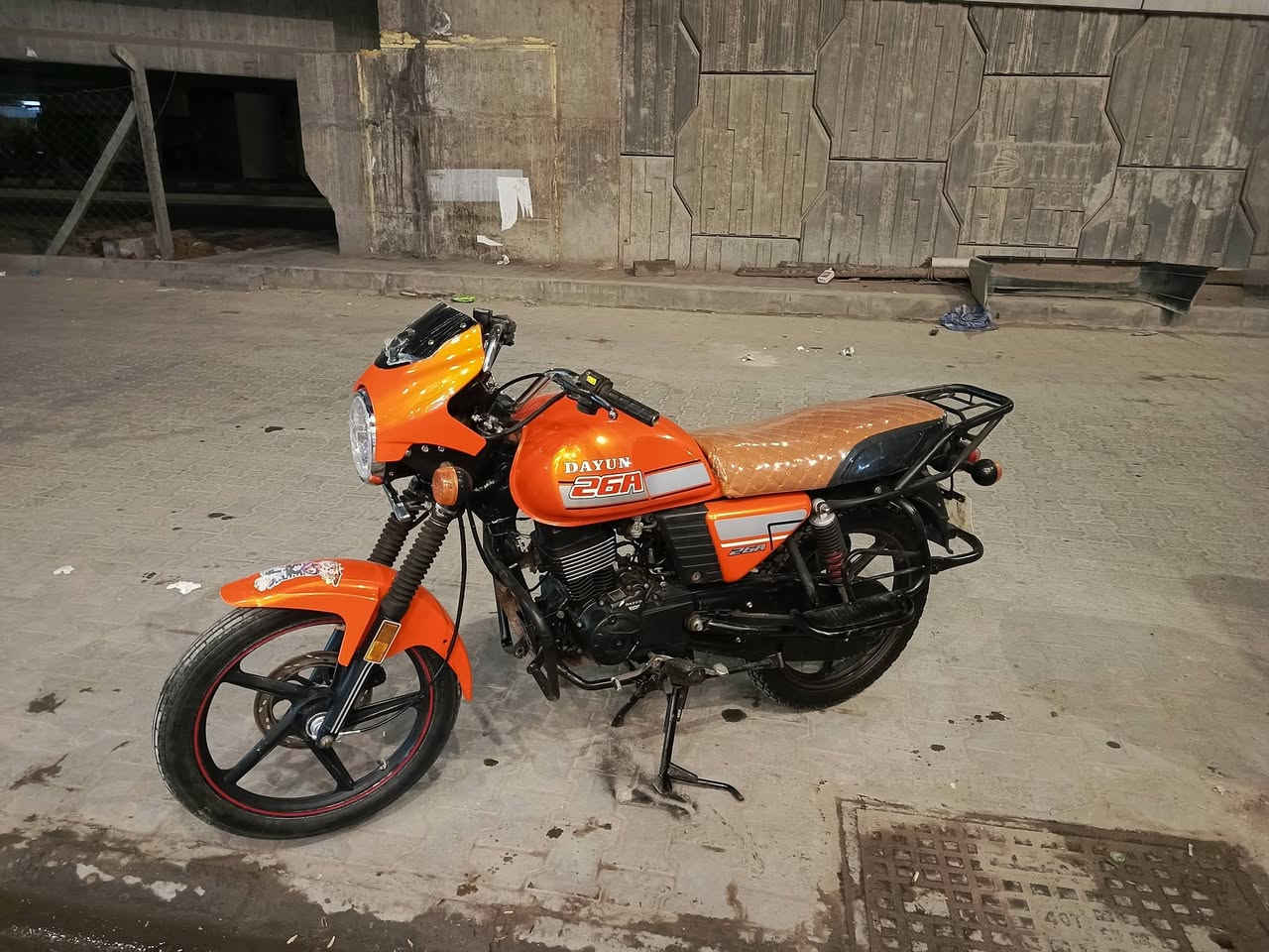 للبيع دايون نفخ أوراق اصولي وكيله علي عنجور بالخان بسمي فول نضافه جديده و جاهزه مجهزه كهربائيات كلها شغاله مكان نجف سعر مليون و 450 و بيها مجال  
رقمي ***********
