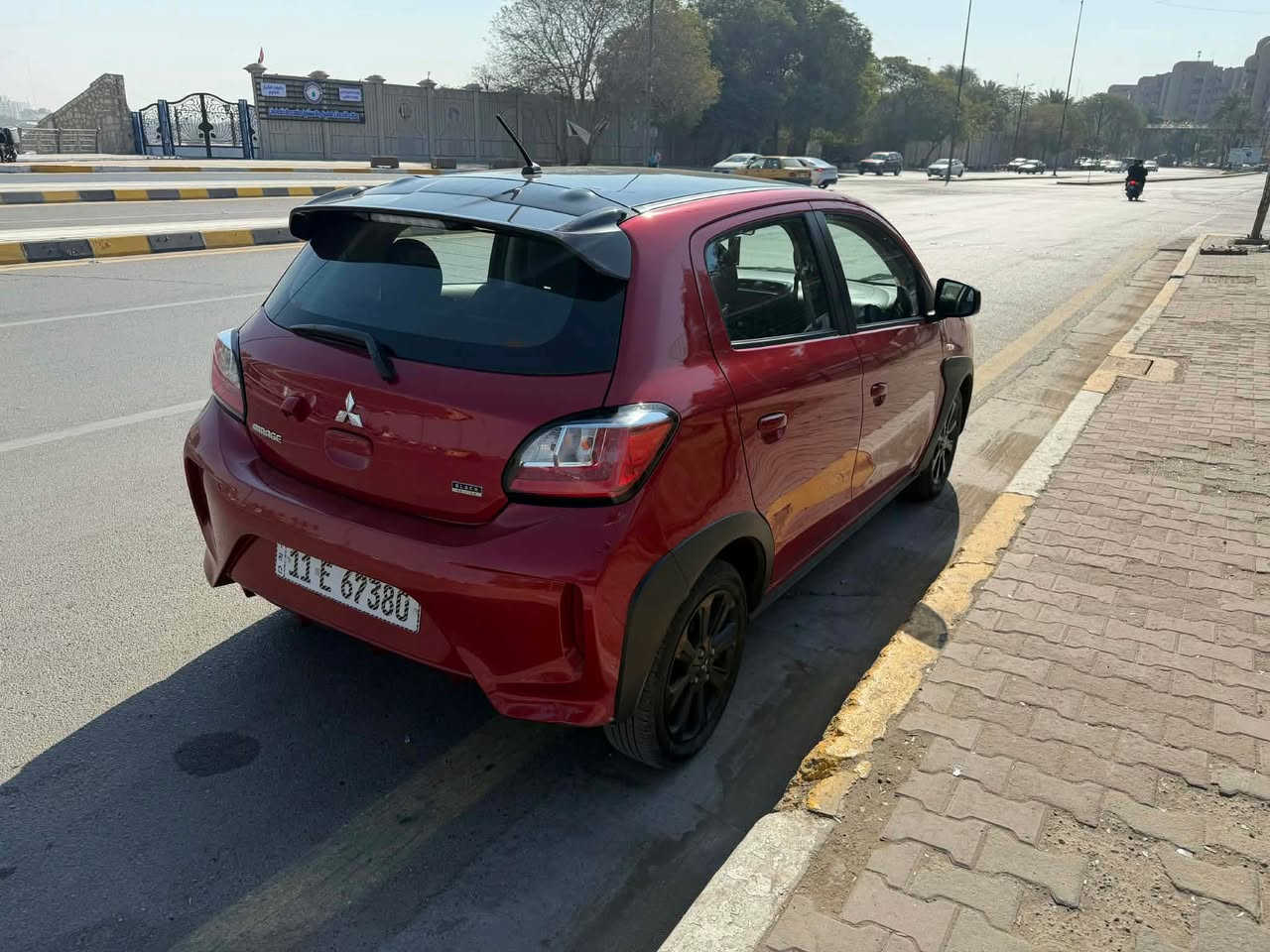 السلام عليكم مكلف ب النشر 
ميراج 2024 فول 
توكلر 
شاشه 
كامره 
تحكم استيرن 
بصمه 
ويل كب 
داخل رياضي 
فندرات 
سبايدر خلفي 
السعر 100 ورقه 
رقم بغداد ب اسمي 
للاستفسار ‭0770 659 9049‬
بغداد العطيفيه بغداد, العراق
