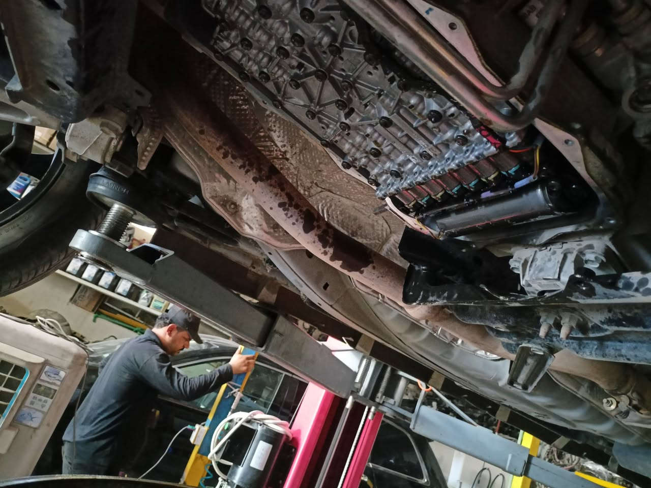 الصيانة الدورية لكير جيب 

فتح وتبديل هيدروليك الكير 

فتح وتبديل الفلتر تنظيف وبرمجة الكونترول 

ضمان وامان لكير سيارتك كوت الصناعية 

*********** عدي القريشي
