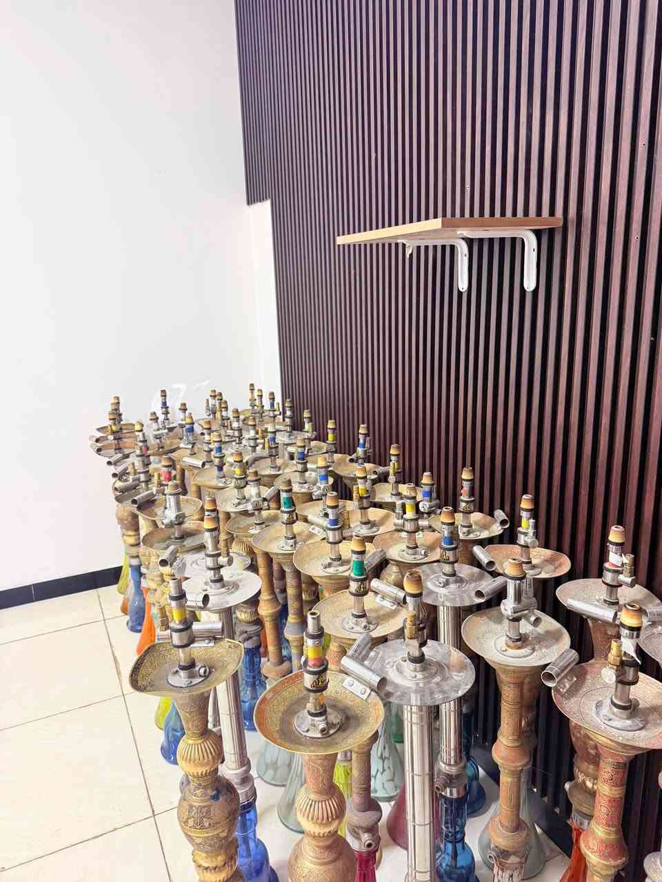 السلام عليكم
اراكيل نوع طه موديل 23 و 24 عددهن 53 كامل ملحقاتهن
للبيع بالجمله او مفرد مكاني نجف نراكيل نضيفات و ممستخدمات هواي بس ينرادلهن عنايه شويه 
***********
