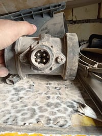 عندي هذا مال بيئم نضيف عل فحص قيم واخذ ٠٧٧٣٩٦٧٩٢٧٨