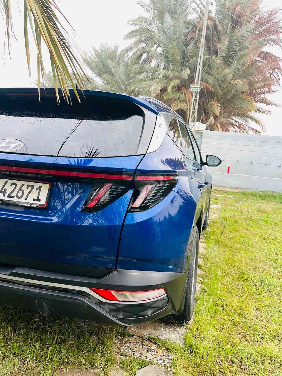 سلام عليكم للبيع توسان موديل 2022رقم بغداد الجديد دولي بأسمي تحويل ثاني يوم 
سياره وأرد أمريكي حادثه بدور مال جاملغ والباب الخلفي بدون دواخل والباقي مكفول كير محرك مكفولات 
فول مواصفات ماعدى بانورما 
بصمة تشغيل 
بصمة أبواب 
تشغيل عن بعد 
كشن كهرباء 
رادار أمامي وخلفي جانبي 
توقف ذاتي 
كروز سرعه 
سياقه ذاتيه 
حساس أمامي 
حساس خلفي 
تحكم استيرن جهتين 
مثبت سرعه
مانع انزلاق 
مانع انحدار 
محرك (2500)
3.أنظمه قياده 
حساس إطار 
هيتر كشنات 
حساس جانبي 
سايد أبريك بصمه 
شاش أوبل كار بلي 
كأميره دواره 
شاحن وايرليس 
اوتو هولد 
فول تحكم استيرن 
تخم تاير جديد 
اوباقي مواصفات معروفه.
ماشيه (45) الف كيلو 
السعر (178) أو بيها مجال قليل 
اللاستفسار على الرقم
***********
***********
