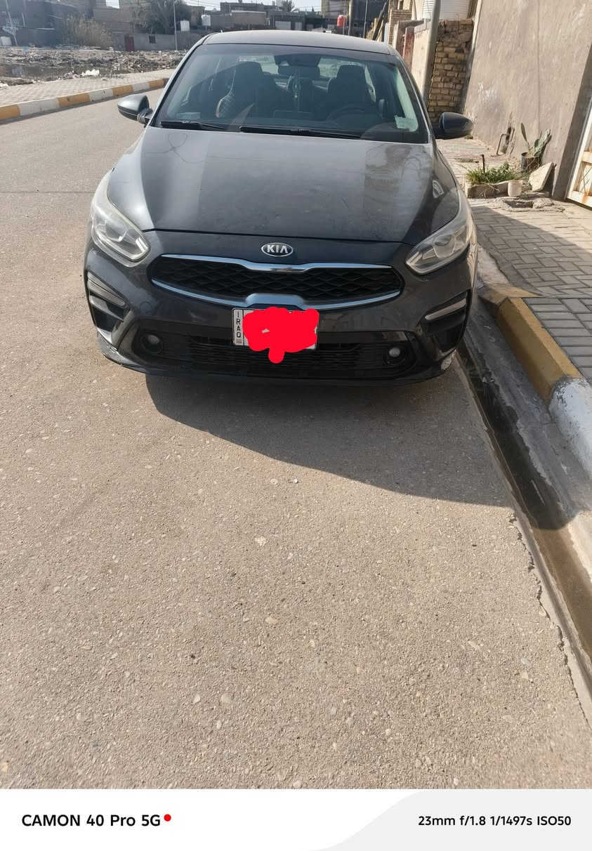 كيا فورتي موديل ٢٠١٩ مثنى حره بااسمي سنويه لغاية ٢٠٢٦ حادث من الوارد دعاميه وخشم البنيد بدون عابر الضرر بالعراق تبديل بنيد وشخط بالباب الخلفي عكس السابق  المواصفات نص فول ماشيه لحد الآن 50 سياره نضيفه وعلى المعاينه  للاستفسار الاتصال على الرقم ***********
