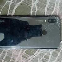 هواوي نوفا ٣ • ١٢٨ • شاشة مكسورة