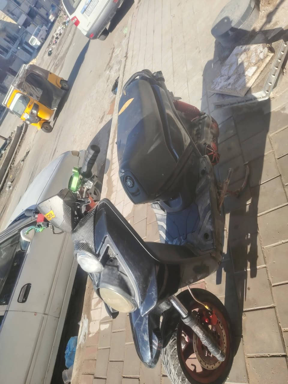 «الدراجه محوره كابريتر»
المواصفات مثل ماجاي تشوفون كهربائيات كلها جدد وضفيره جديده 
للاستفسار الاتصال علا الرقم***********
المكان/بغداد مدينة الصدر
) الدراجه بيها اوراق)مدفوع كمرگ
الدراجه طافيه
