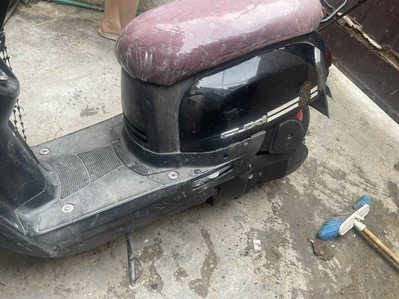 سلام عليكم ماكس بوليس نوزل  البيع  الدراجه بلاديه ممفتوحه بس بيها نواقص ٥٠٠ قفل ***********
