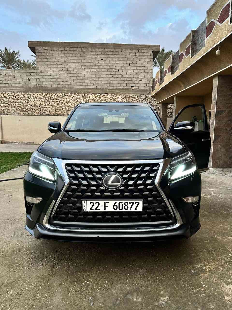 السلام عليكم
لكزس للبيع 2021 🔥🔥
GX460 
السياره 8 سلندر 
V8 
السيارة ماشيه 200
السيارة كلش نظيفه و مكفوله من الصبغ مابيها ولاقطعه 
للبيع فقط 
للاستفسار ***********
