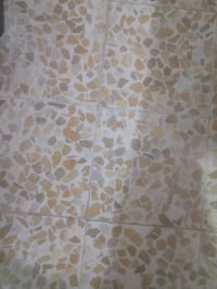 كاشي مستعمل • درجة أولى • كربلاء حي الاطارات