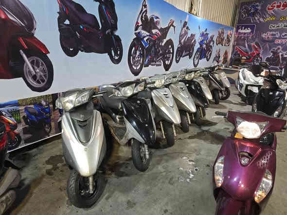 يا الله 

متوفر جميع انواع دراجات للبيع 

نقد وتقصيد جمله مفرد عنوان بغداد شارع ضلال

***********
