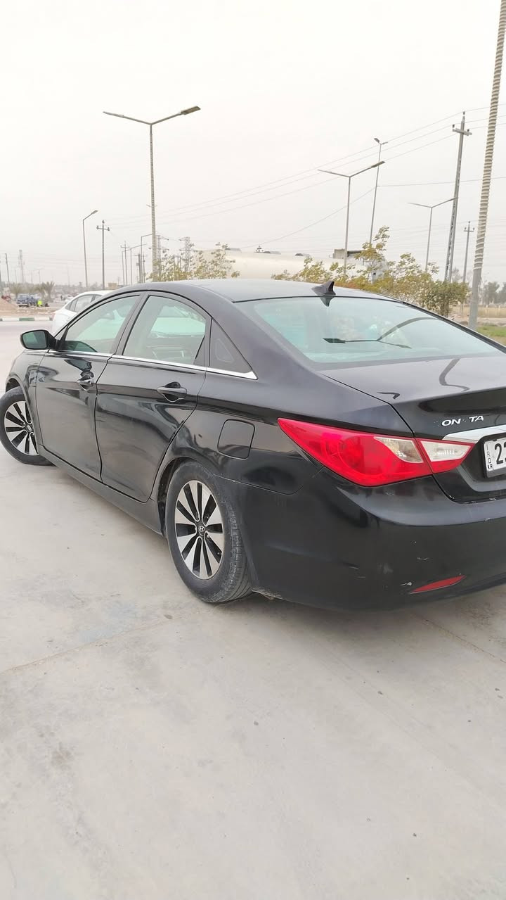 هونداي سوناتا 2014 طك كاروتون
جاهزه محرك كير حداده زيرو كل نقص ماكو سياره حلوه ترايك وين يعجبك روح بانزين اصل  السعر ٤٥ للاستفسار

*********** مكان نجف
