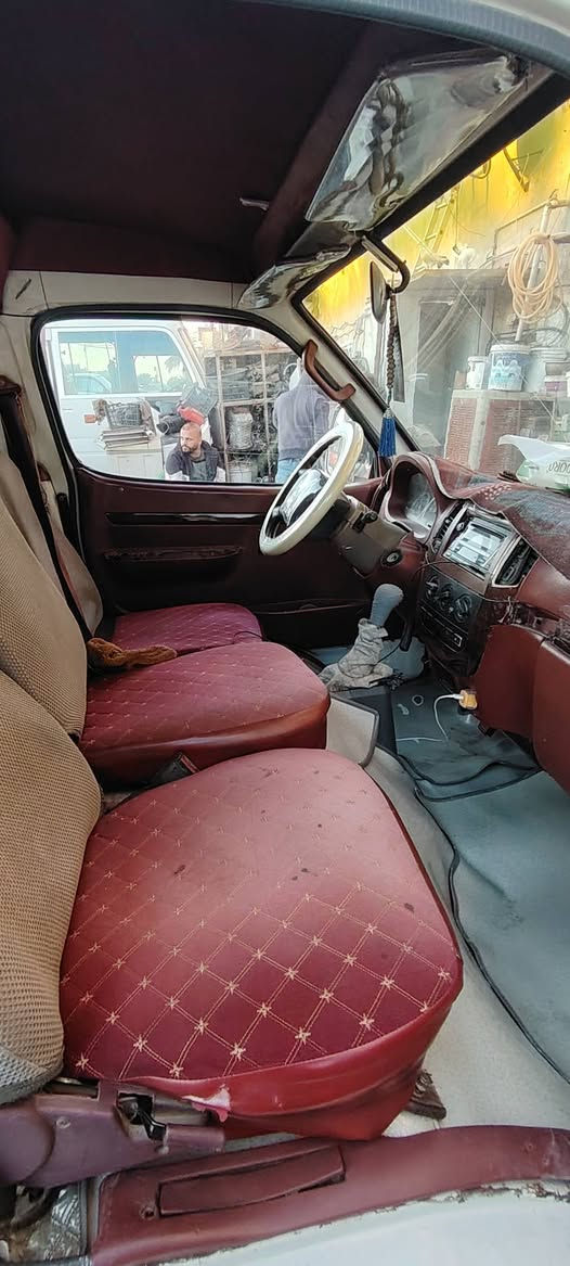 سلام عليكم سياره فتون للبيع موديل 14 سياره مكفوله كفاله عامه رقم ألماني واسط المكان بغداد مدينة الصدر الهاتف ***********
