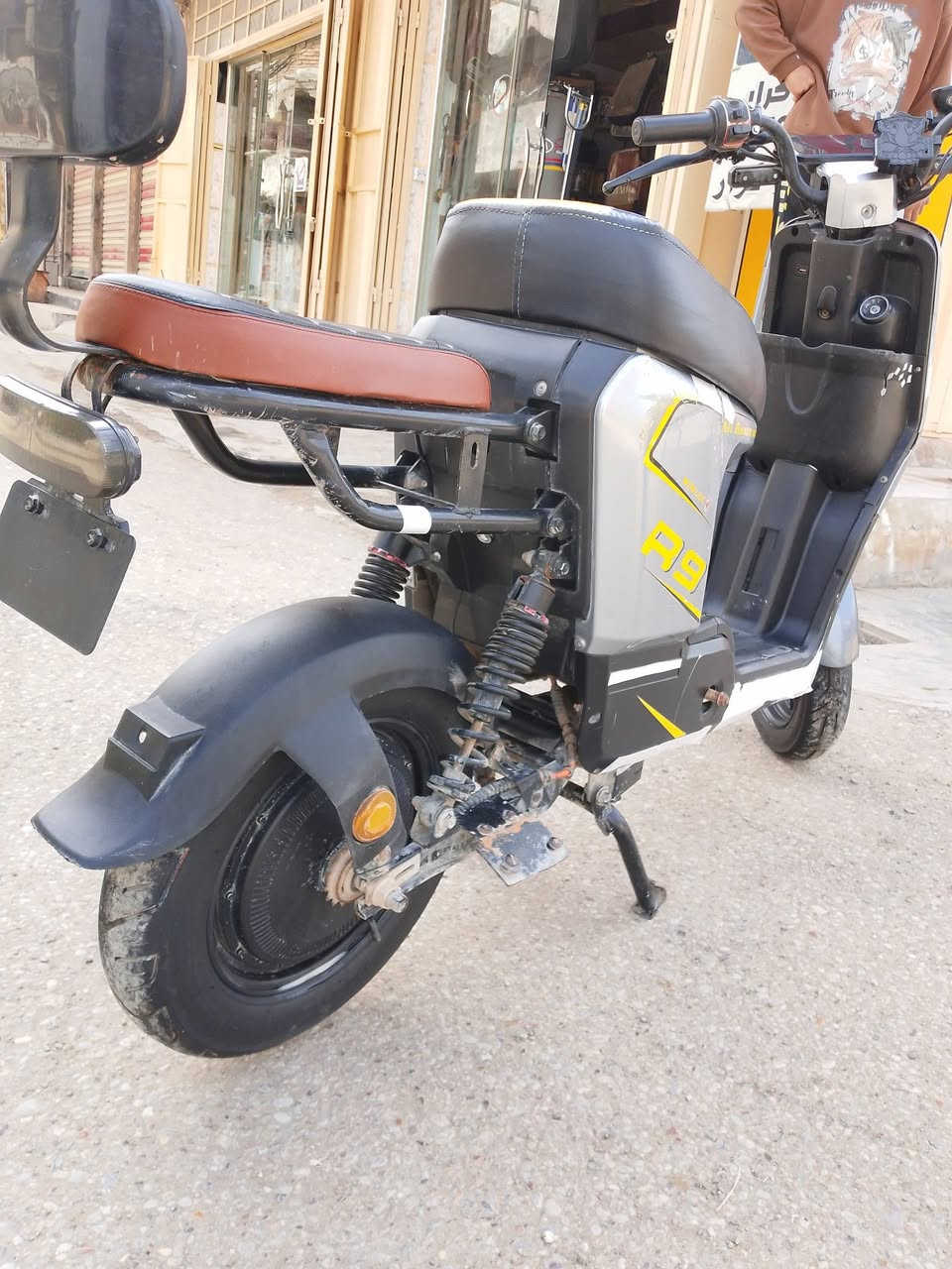 السلام عليكم دراجة شحن R9للبيع مديل 2024 المكان ديالى بعقوبة المفرق السعر 
325بيها مجال 
رقم الهاتم // ***********
