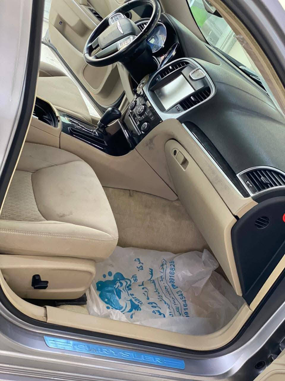 السلام عليكم. سياره اوبامه 2014. سياره خليجي كفاله   ادوات. بيه بارد بل جاملغ المامي وبيه كلير بل جاملغ الخلفي    السياره هيمي 5700.     اب خصوص السعر 65 وبيه مجال. العنوان بصره.  ***********
