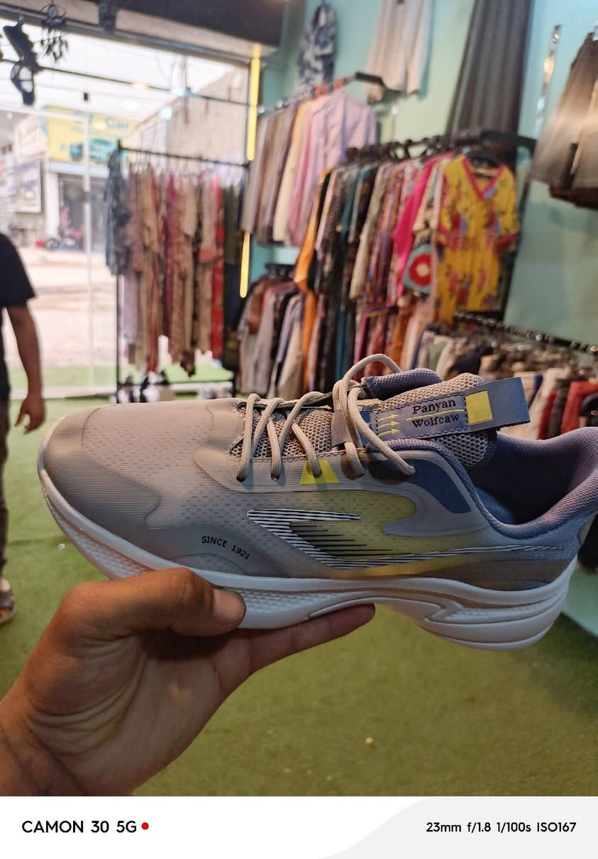 ڪل عام وانتم بـ الف خير صحه وسلامه
احذيه مختلف القياسات والموديلات 
بدي قطعه ♢ 𝟓 ♢
 ⸙
برمودة قطعه ♢ 𝟓 ♢

⸙
قميص حجم ڪبير ♢ 𝟏𝟎 ♢

 ⸙
فستان ♢ 𝟏𝟎 ♢
العنوان ♢ بابل ♕ المسيب ♕شارع السدة القديم ♘ مقابل علي كبريت 
صفحة التيك توك بثوث يوميا 
https://www.tiktok.com/@hessun95?_r=1&_t=ZS-94lu4FfBBMz
الواتساب ***********
