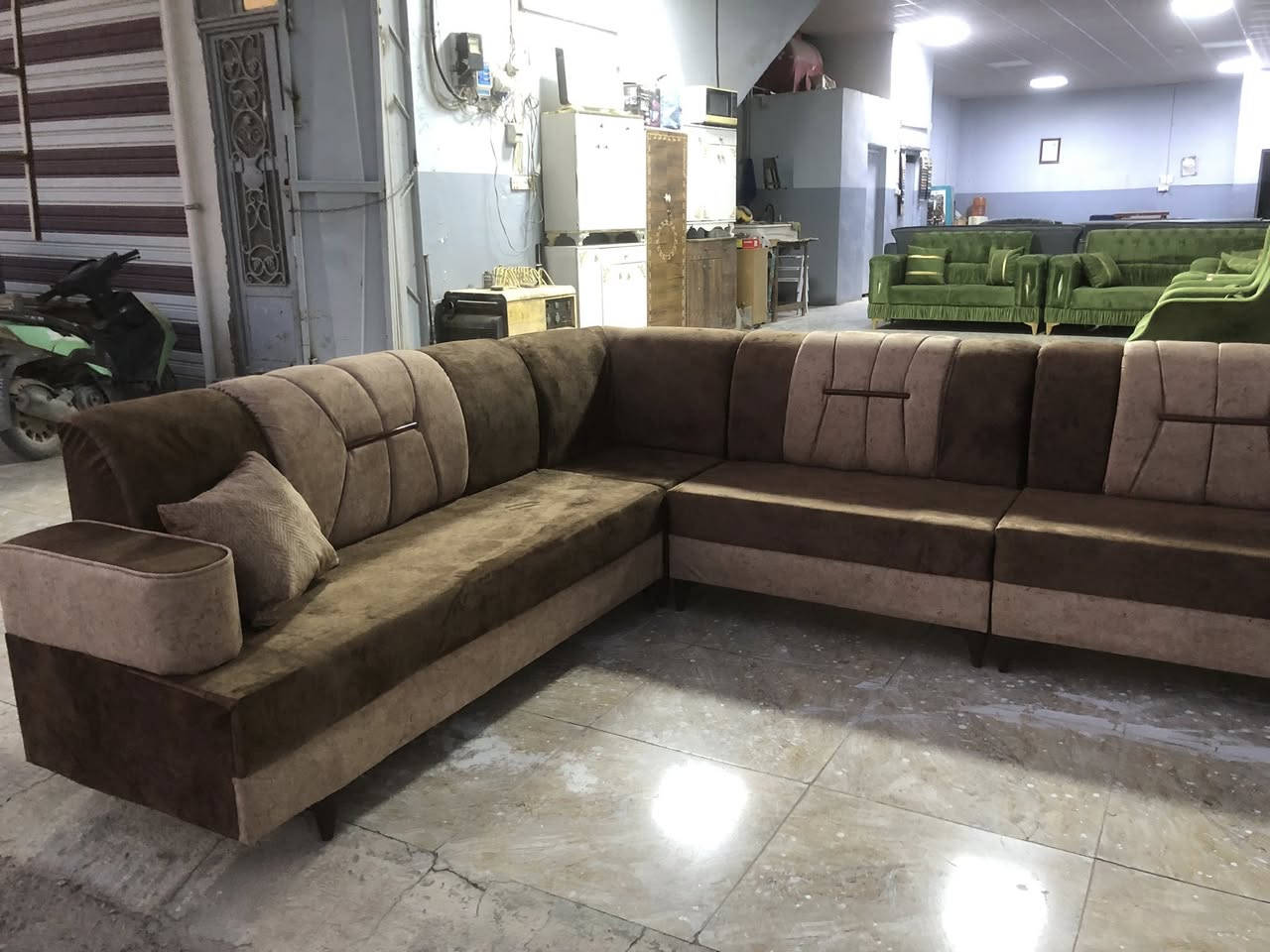 عرض 
ديوان جديد شغل ممتاز ١١ مقعد 
السعر ٣٧٥ الف 
موجود مقاعد اكثر واقل حسب طلب الزبون 
مجمع الضحى مقابل دائرة كهرباء المسيب 
***********
